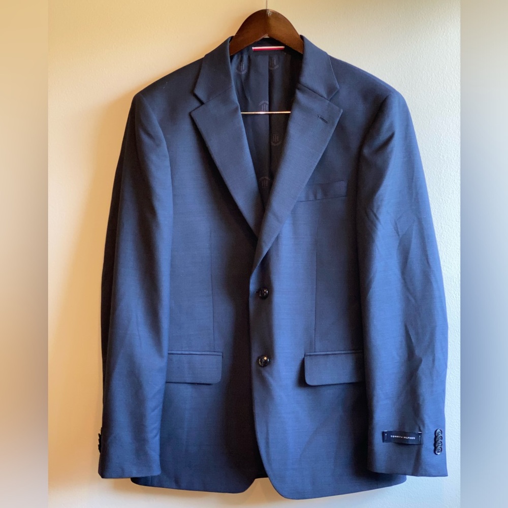NWOT Tommy Hilfiger Navy Suit Jacket Blazer Sport Coat Size 38R Wool Blend